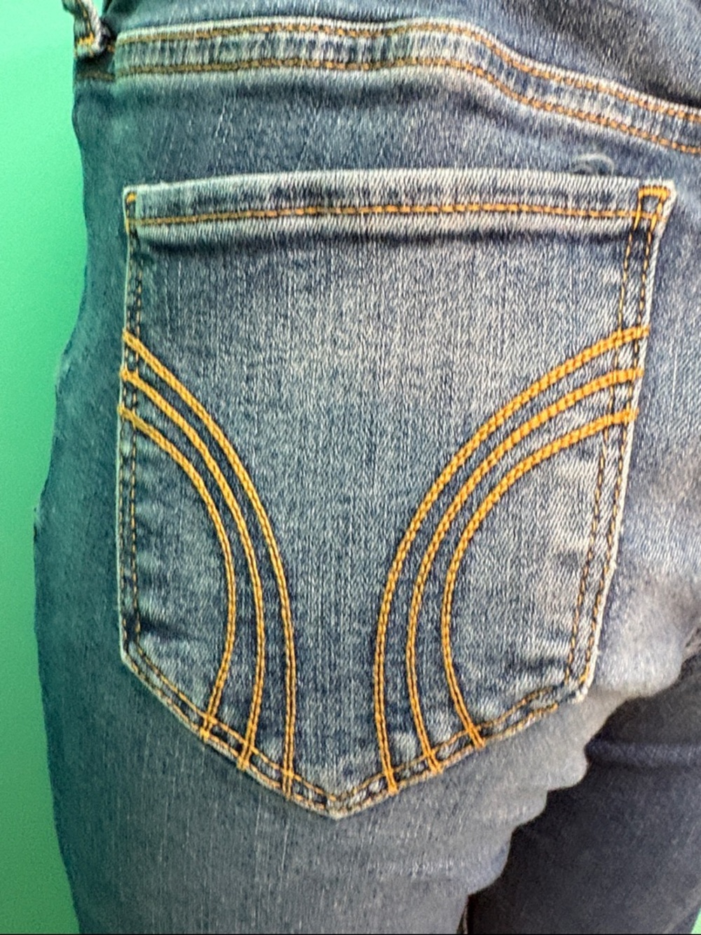 Hollister Medium Blue High-Rise Flare Jeans - Picture 6 of 10